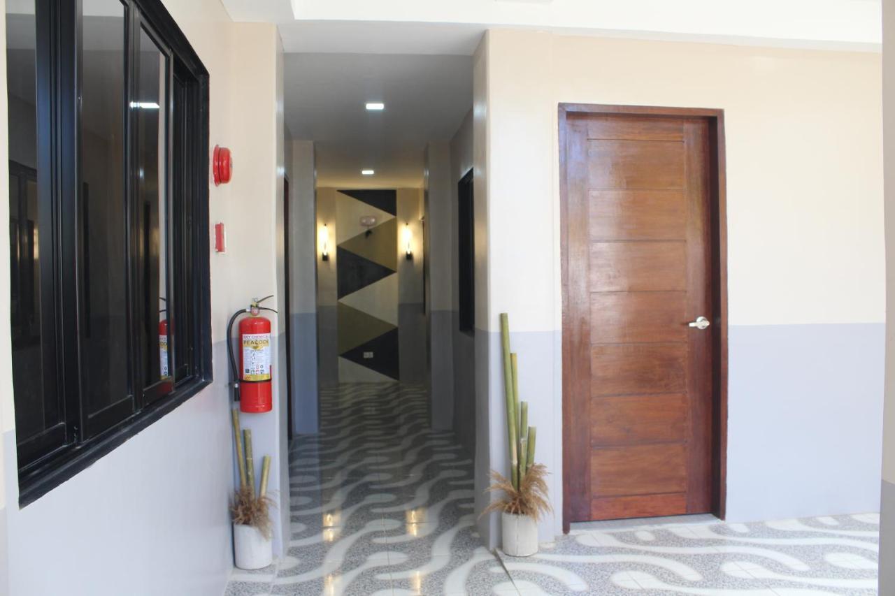 Ninie'S Place Puerto Princesa Exterior photo